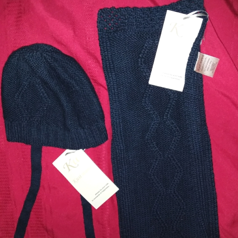 KW HAT AND SCARF BLUE